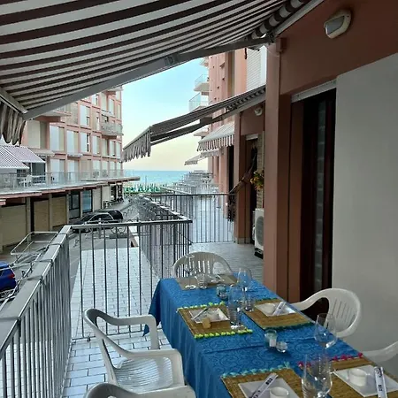 Le Terrazze Vista Mare Apartment Lido di Jesolo Exterior photo