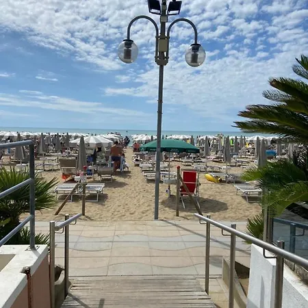 Le Terrazze Vista Mare Apartment Lido di Jesolo Exterior photo